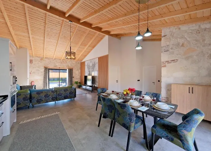 Ader Villa 6