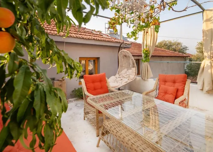 Cozy Oasis With Lovely Backyard In Fethiye