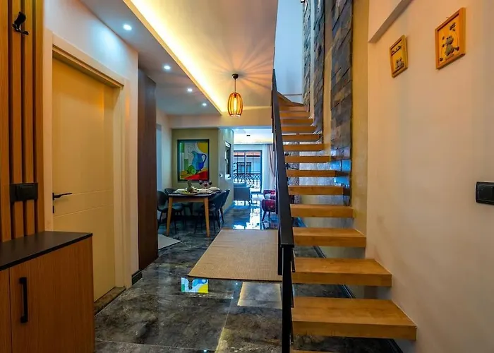 Fethiye Sehir Merkezinde Lueks Daire - Ocekhomes Adin