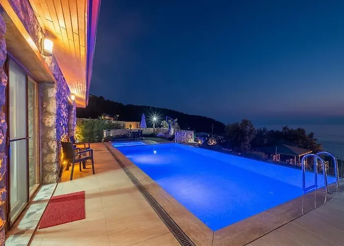 Villa Ahenk / Faralya