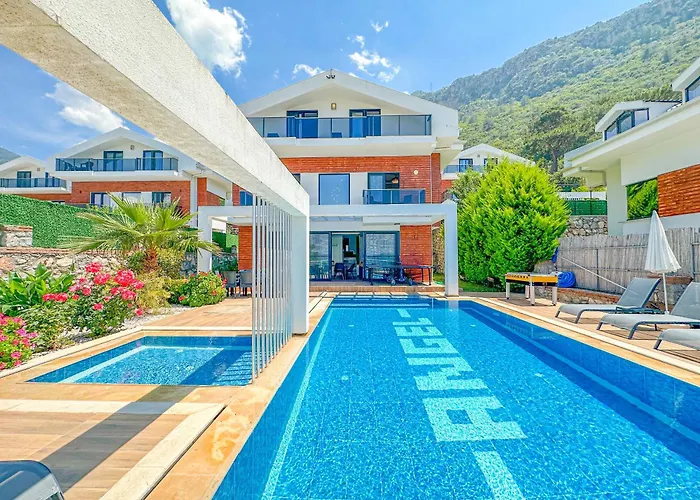 Villa Alya, Spacious 4 Bed Villa With Private Pool