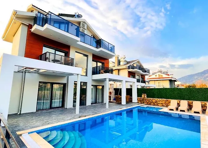 Fethiye\'De Havuzlu Villa