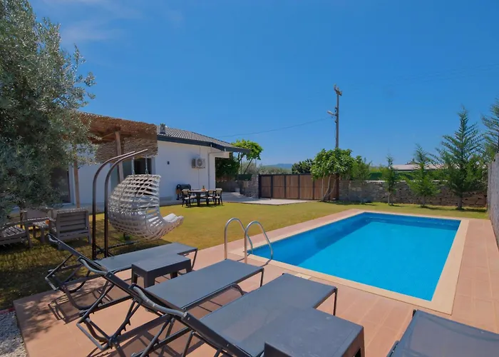 Villa Liya
