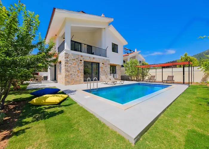 Villa Kizilbella 2, Lueks Havuzlu Korunakli Tas Villa