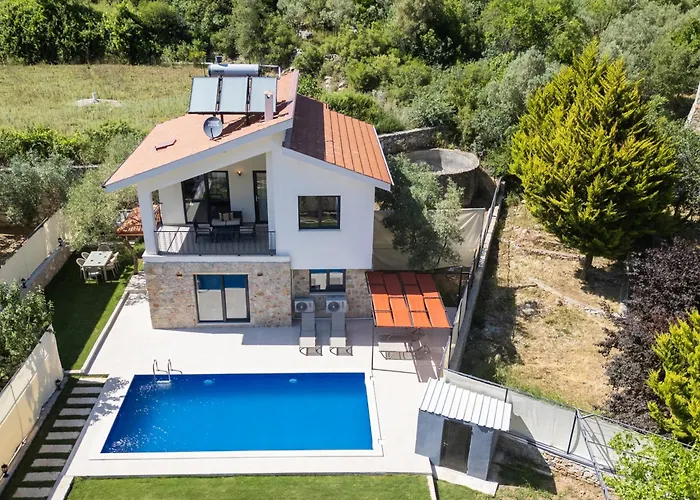 Villa Kizilbella 1, Lueks Havuzlu Korunakli Tas Villa