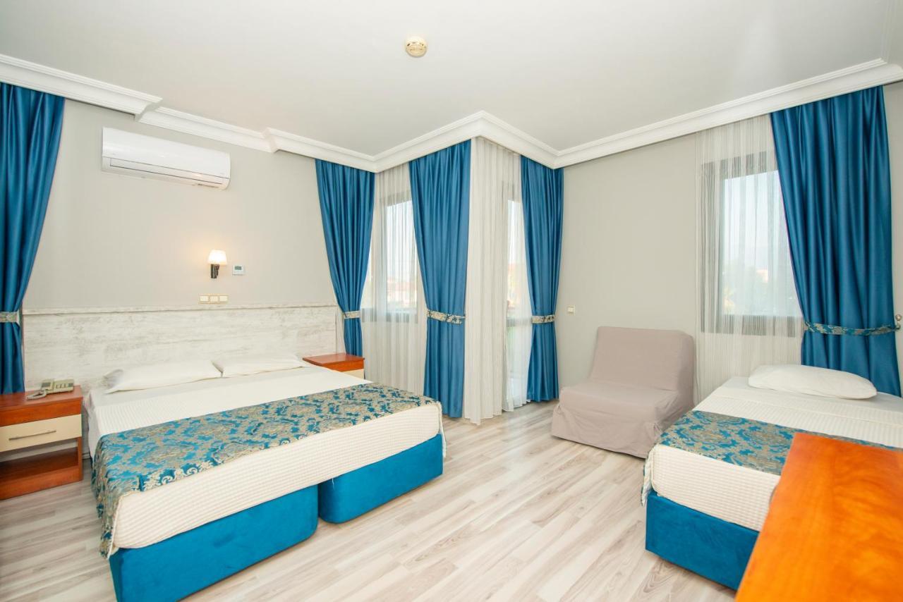 Golden Moon Hotel 3*