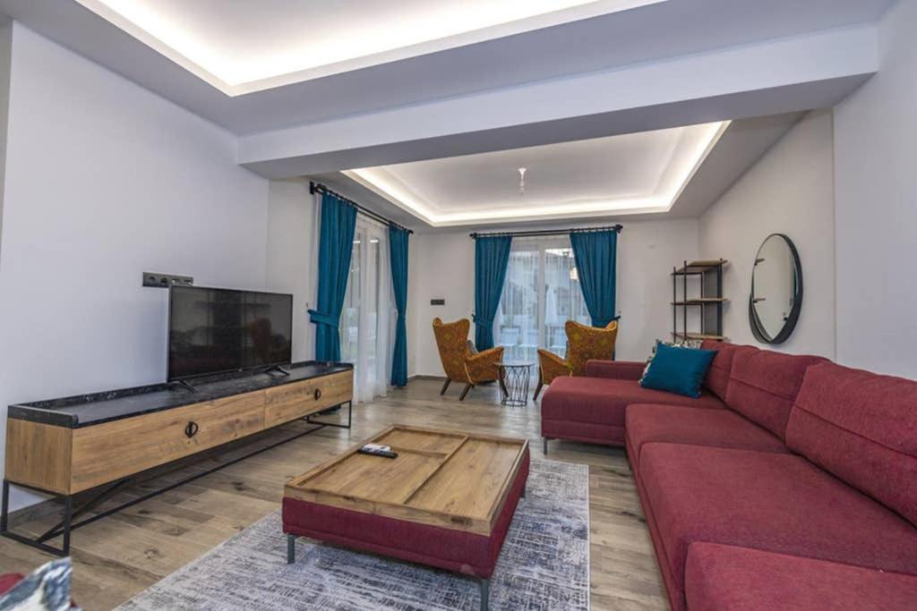 Villa Bella- 4 Bedroom In Oludeniz *