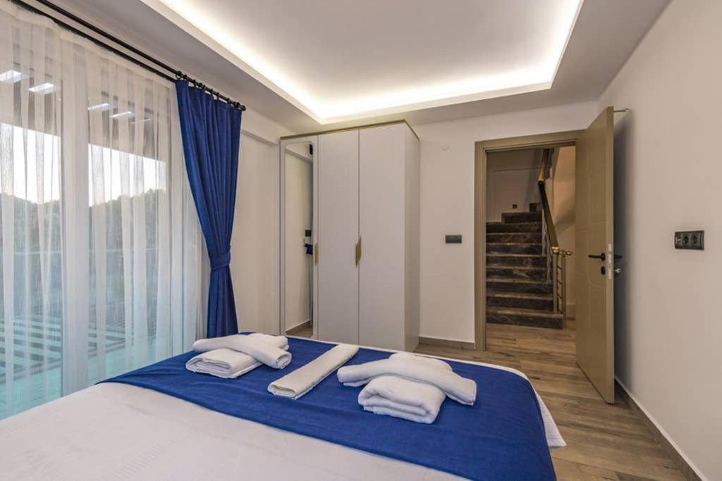 Villa Bella- 4 Bedroom In Oludeniz