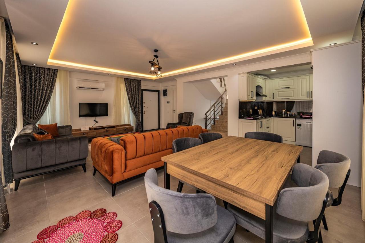 Salkım- 4 Bedroom In Oludeniz Villa *