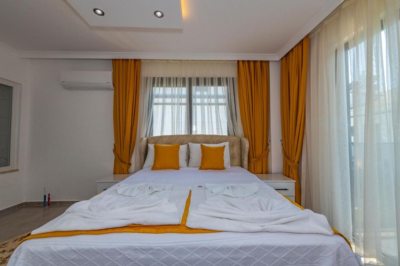 Salkım- 4 Bedroom In Oludeniz Villa
