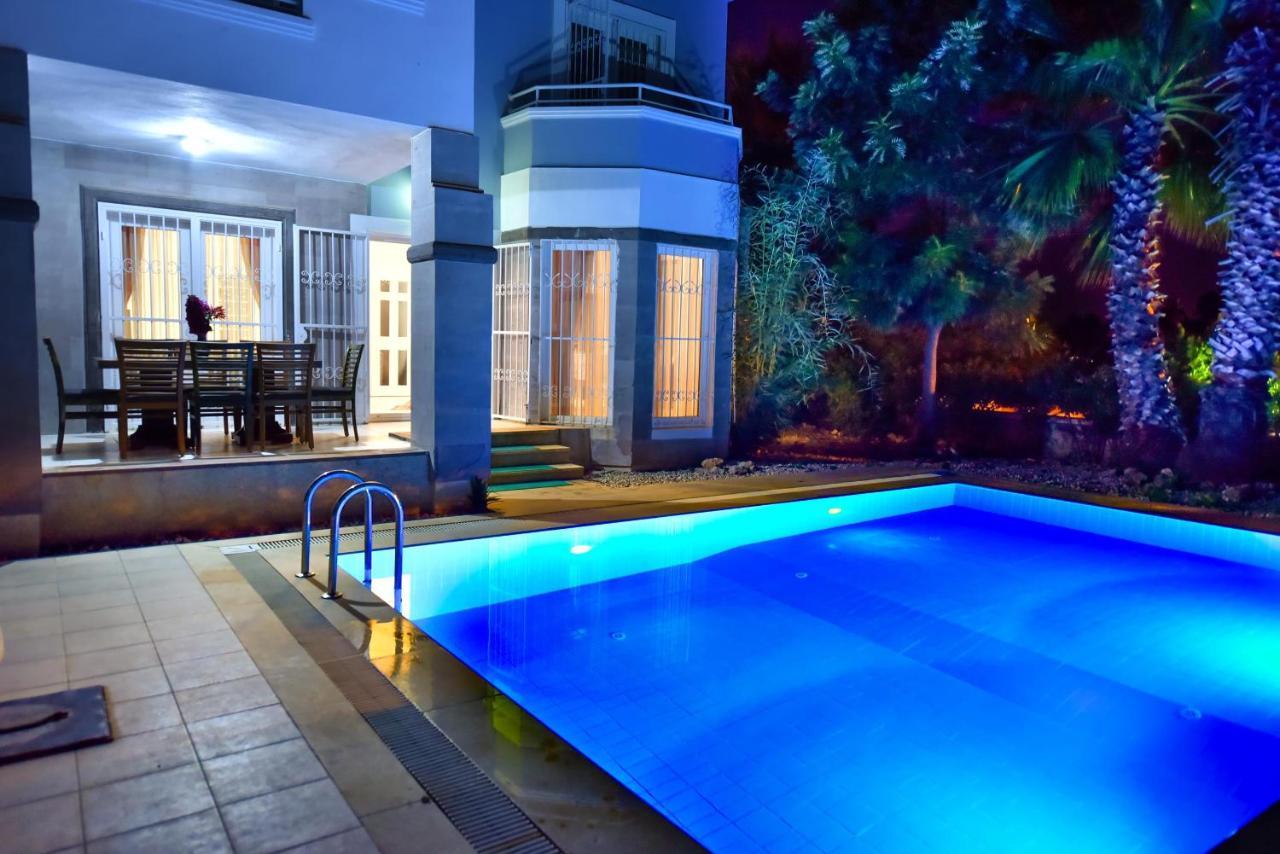 Villa Infinity Mavi