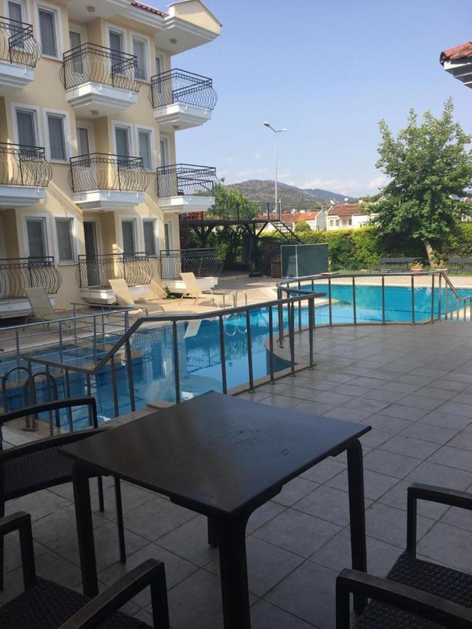 Port Hotel
