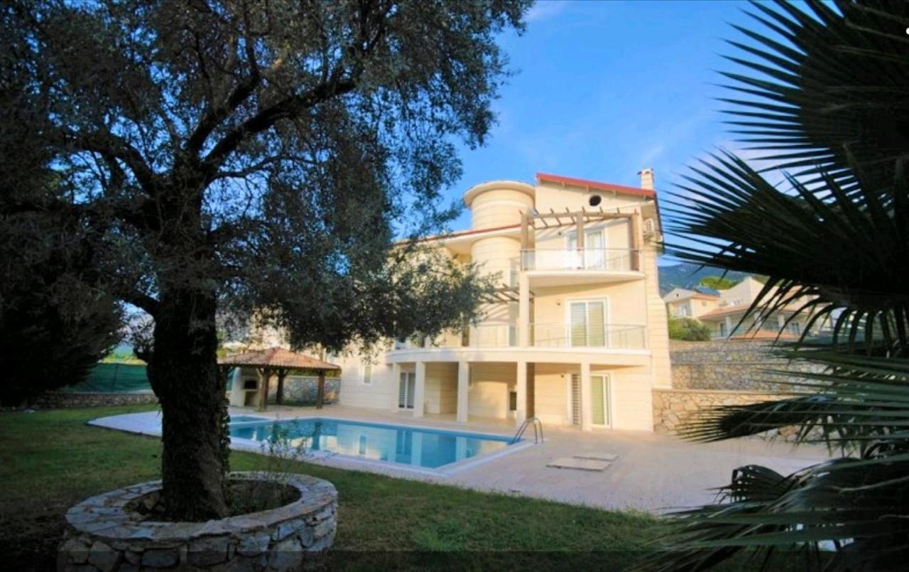 Villa Karmele *