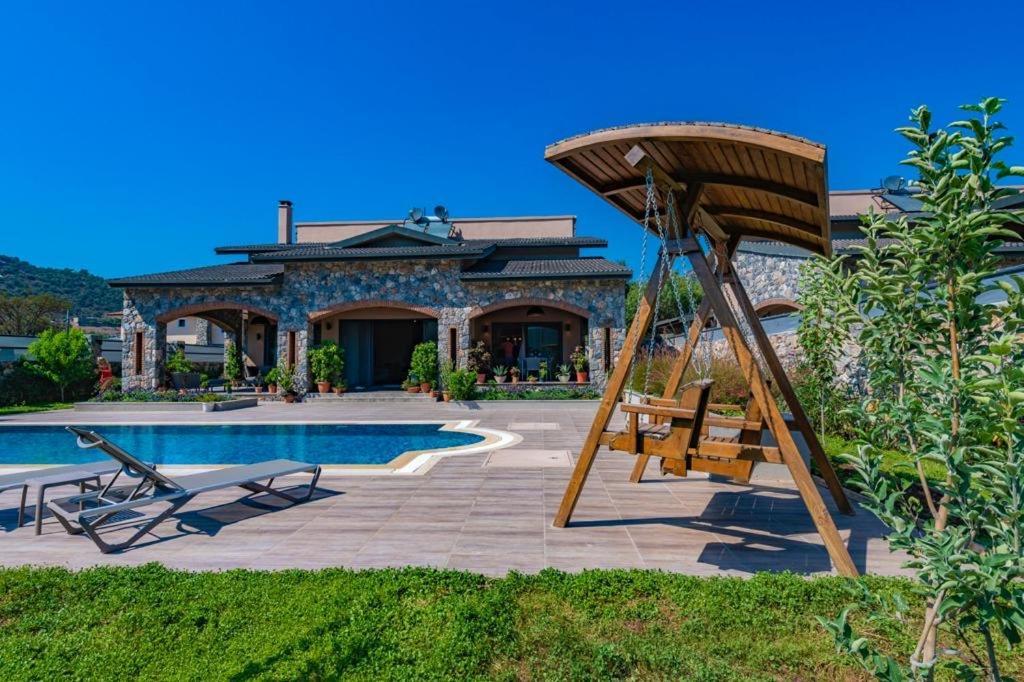 Kuzey Guney Villa *