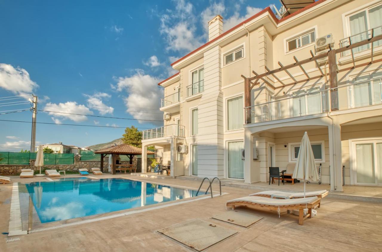 Villa Holly *