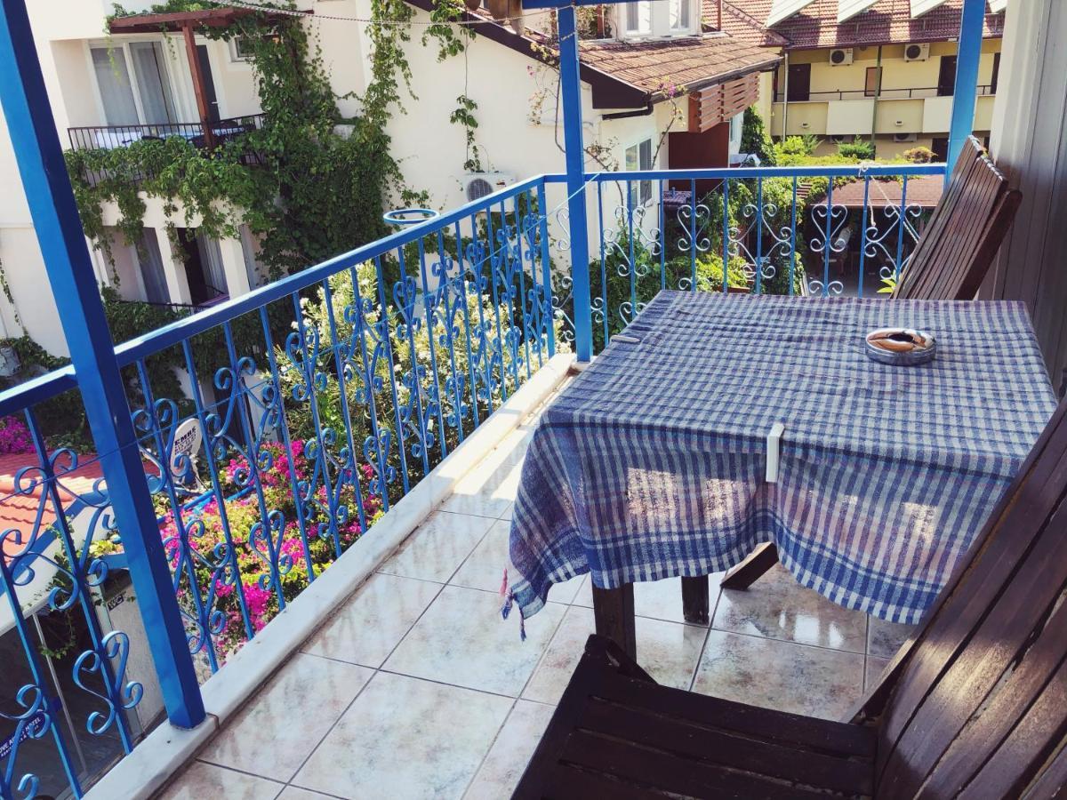 Dove Aparthotel 2*