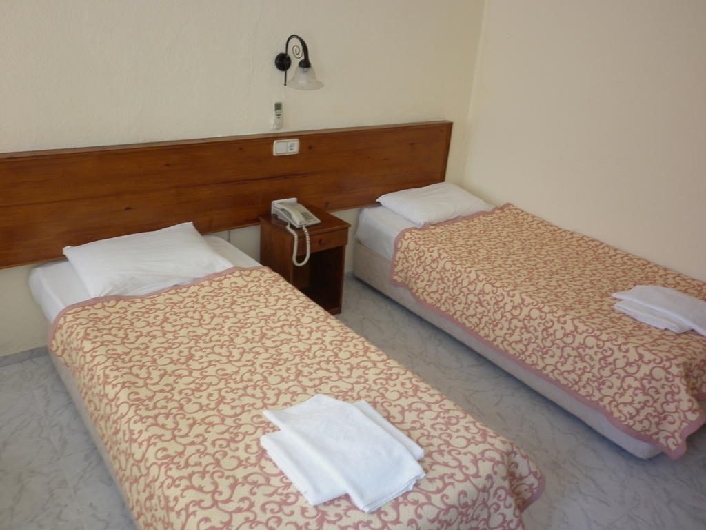 Oezguer Hotel * Fethiye