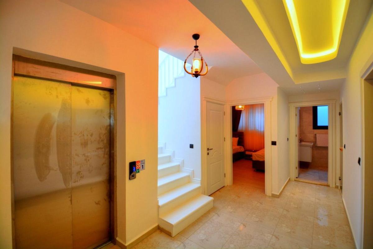 Villa Ottoman