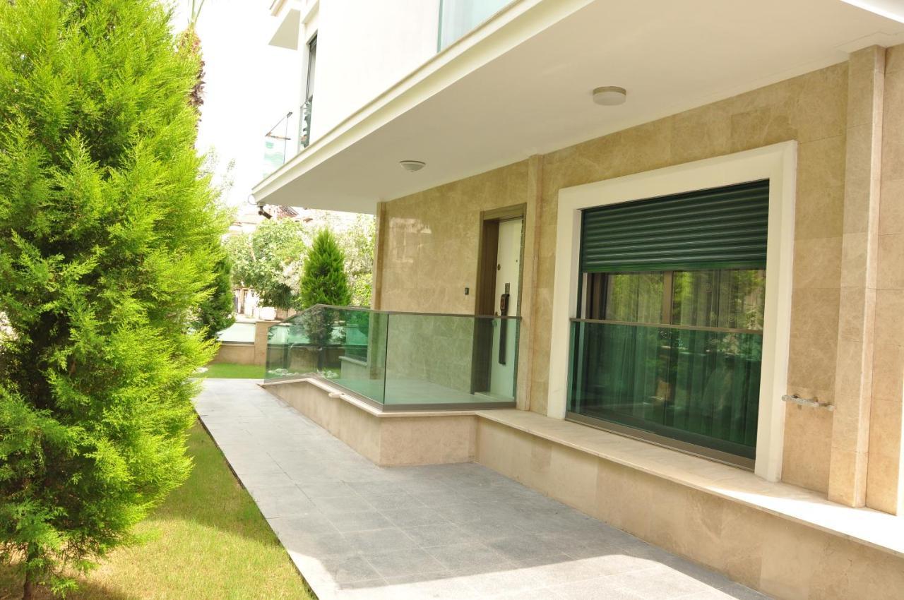 Aparthotel X *
