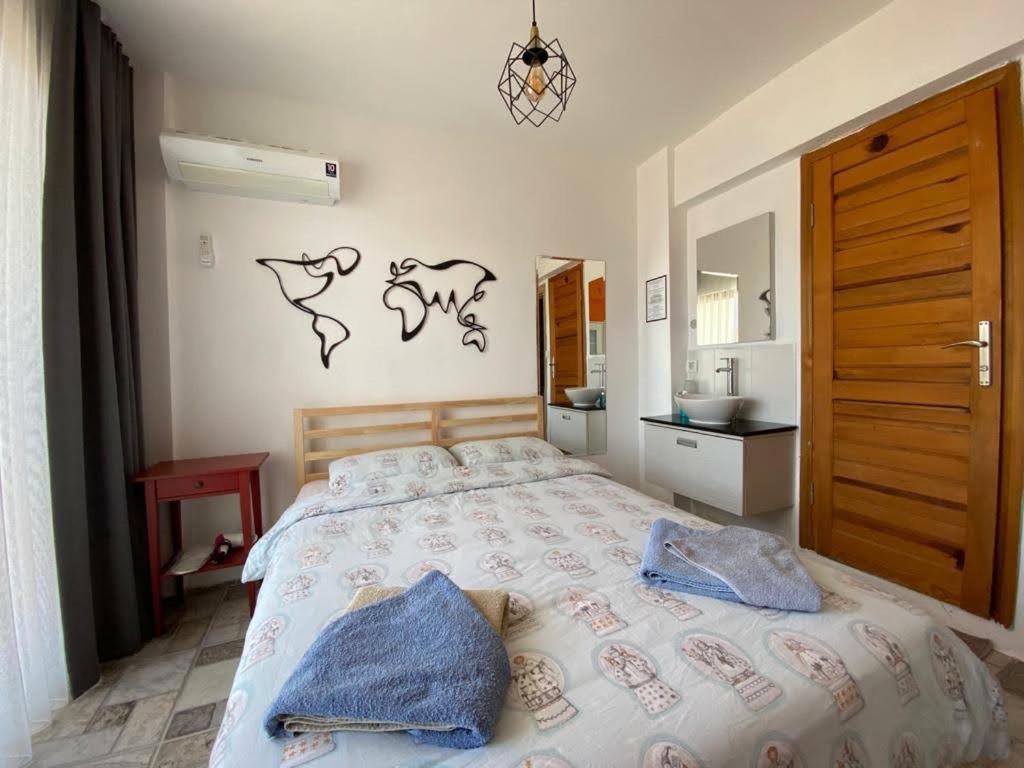 El Camino & Pub Hostel