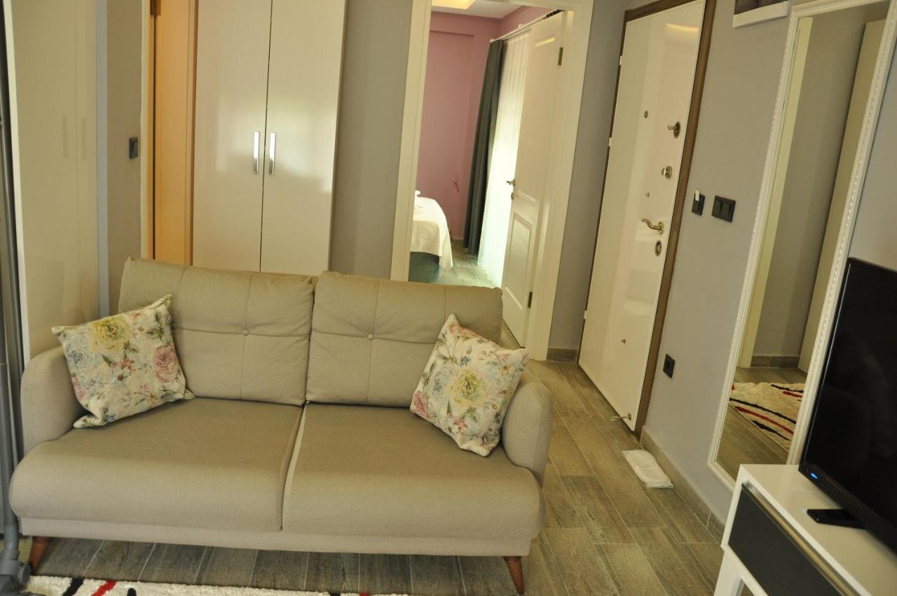 Aparthotel X *