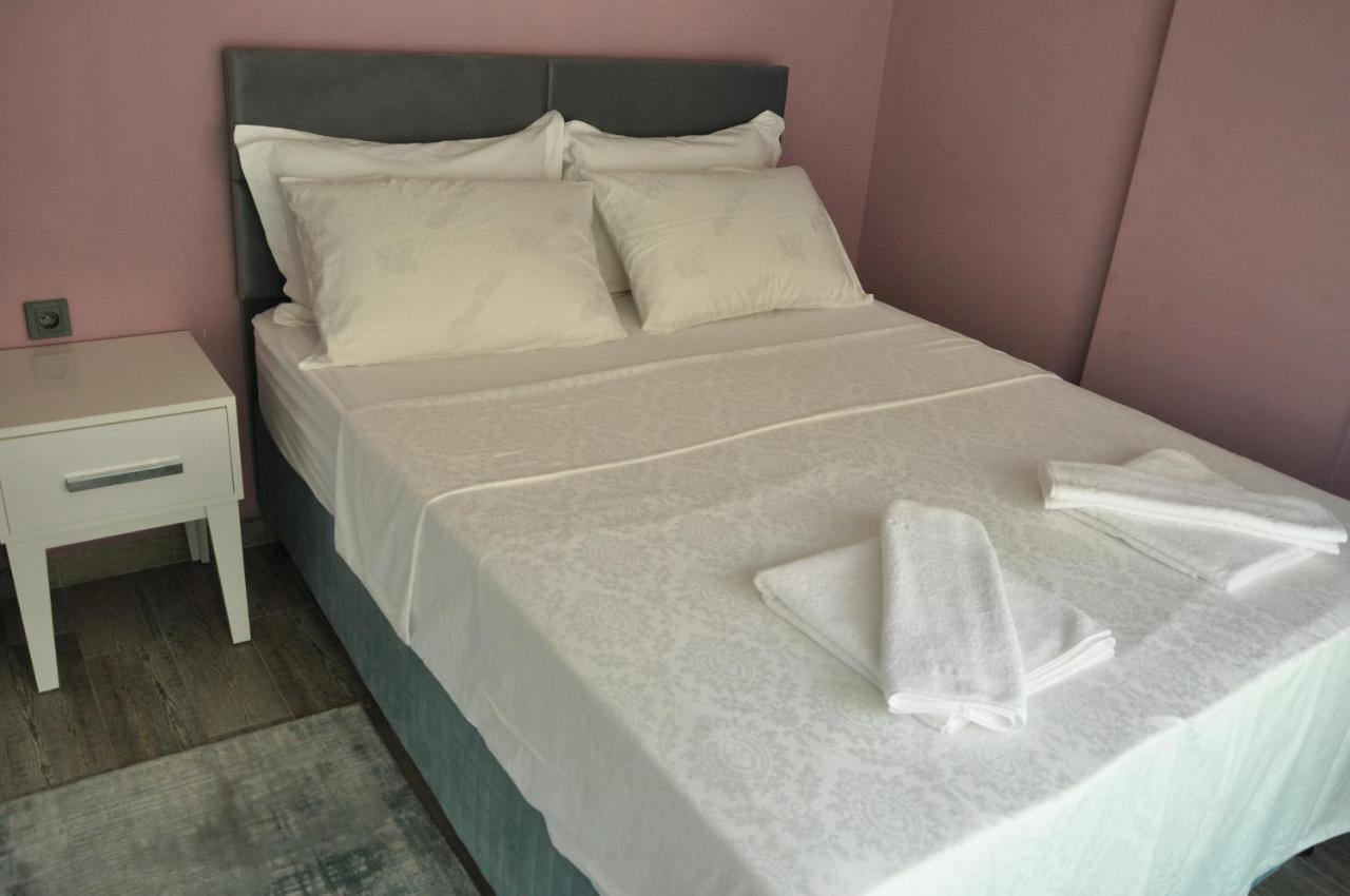 X Aparthotel *