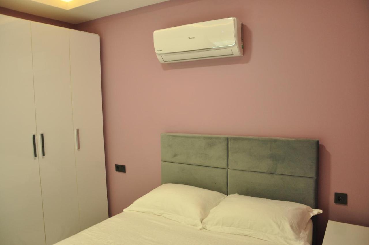 Aparthotel X *