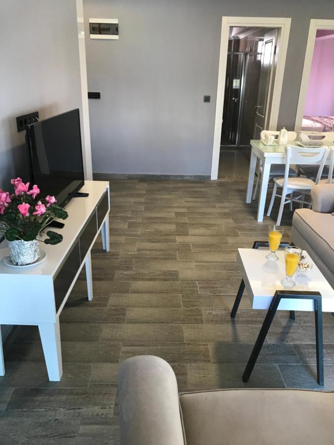X Aparthotel