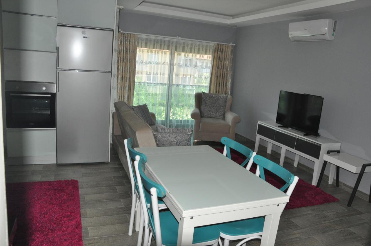 Aparthotel X *