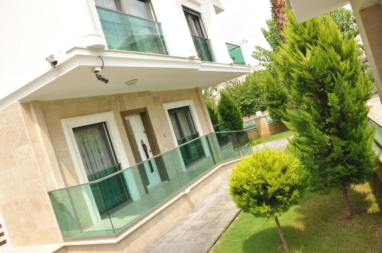 X Aparthotel *
