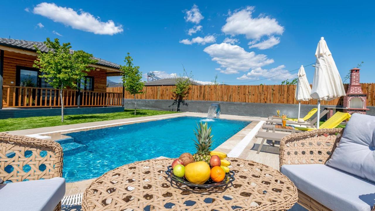 Cedrus 1-2-3-4-5 Villa *