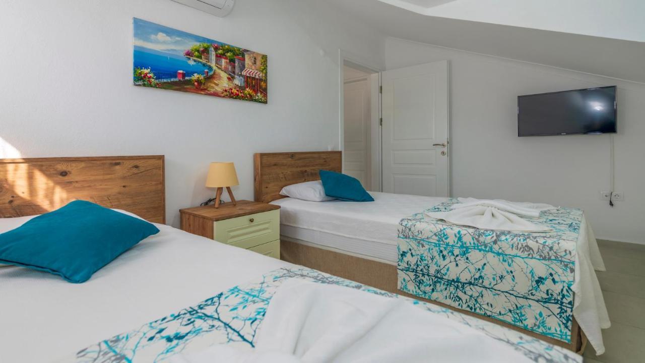 Villa Hisar 2 - 4 Bedroom In Hisaroenue