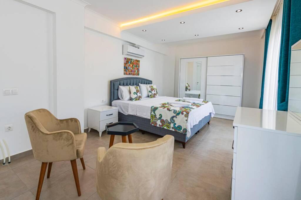 Villa Violet - 4 Bedroom Holiday Villa In Oeluedeniz