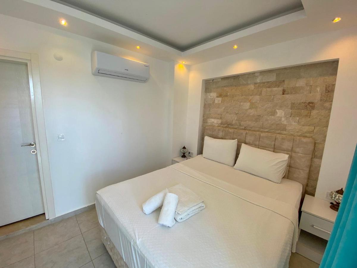 White House, 4 Bedroom, Large Private Pool, Close To Amenities