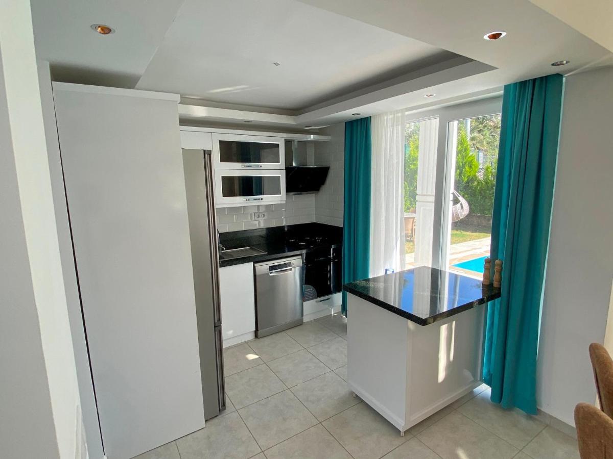 White House, 4 Bedroom, Large Private Pool, Close To Amenities Villa Fethiye