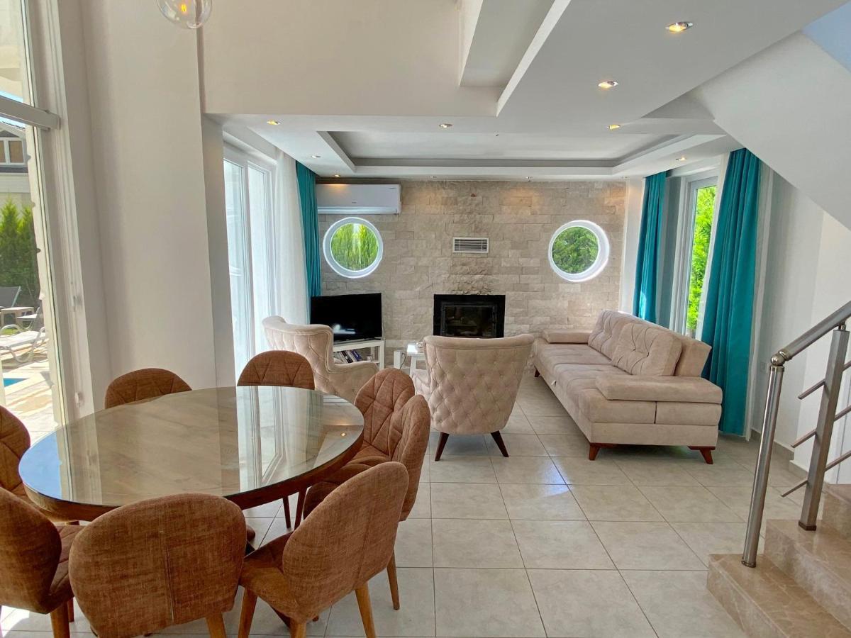 Villa White House, 4 Bedroom, Large Private Pool, Close To Amenities