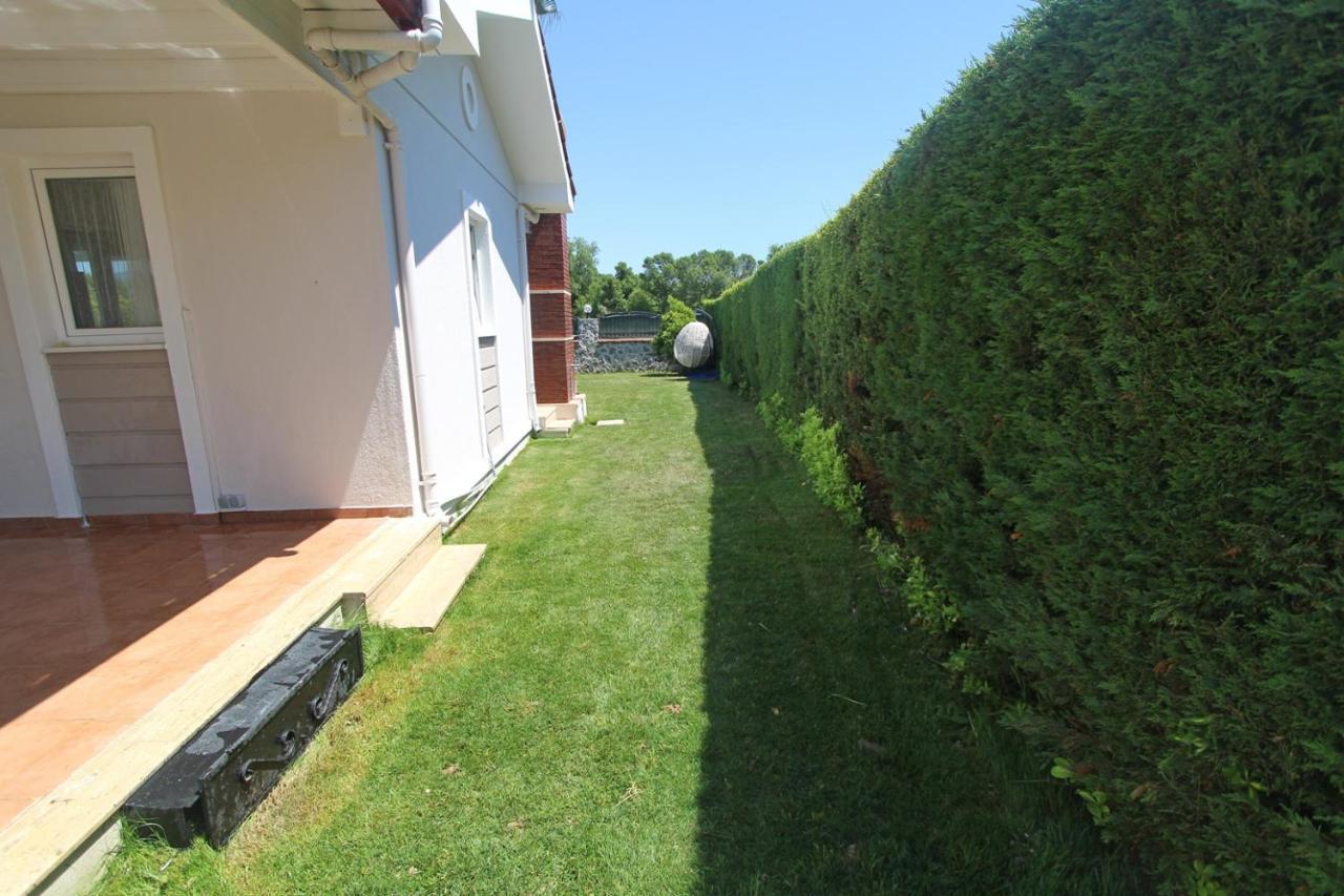 Villa Oasis B4 *