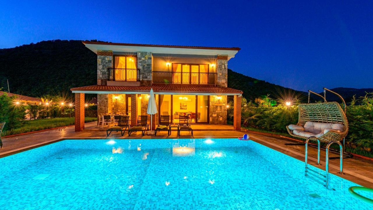 Huema - 6 Bedroom In Kayakoey Oeluedeniz * Fethiye