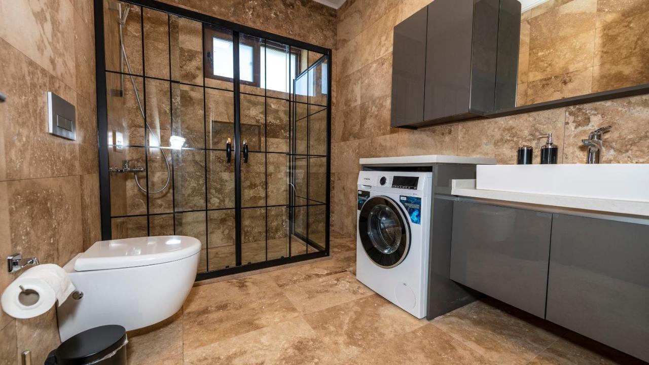 Villa Arzu - 3 Bedroom In Kayakoey Oeluedeniz