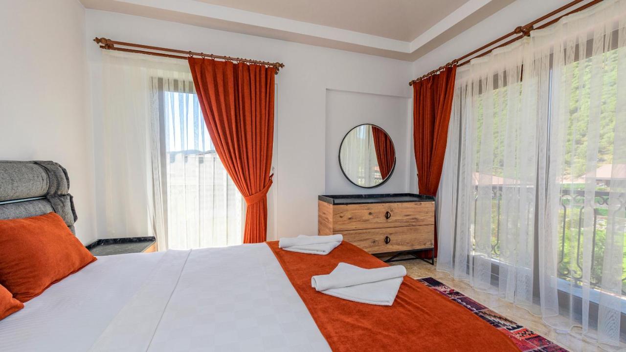 Huema - 6 Bedroom In Kayakoey Oeluedeniz Villa