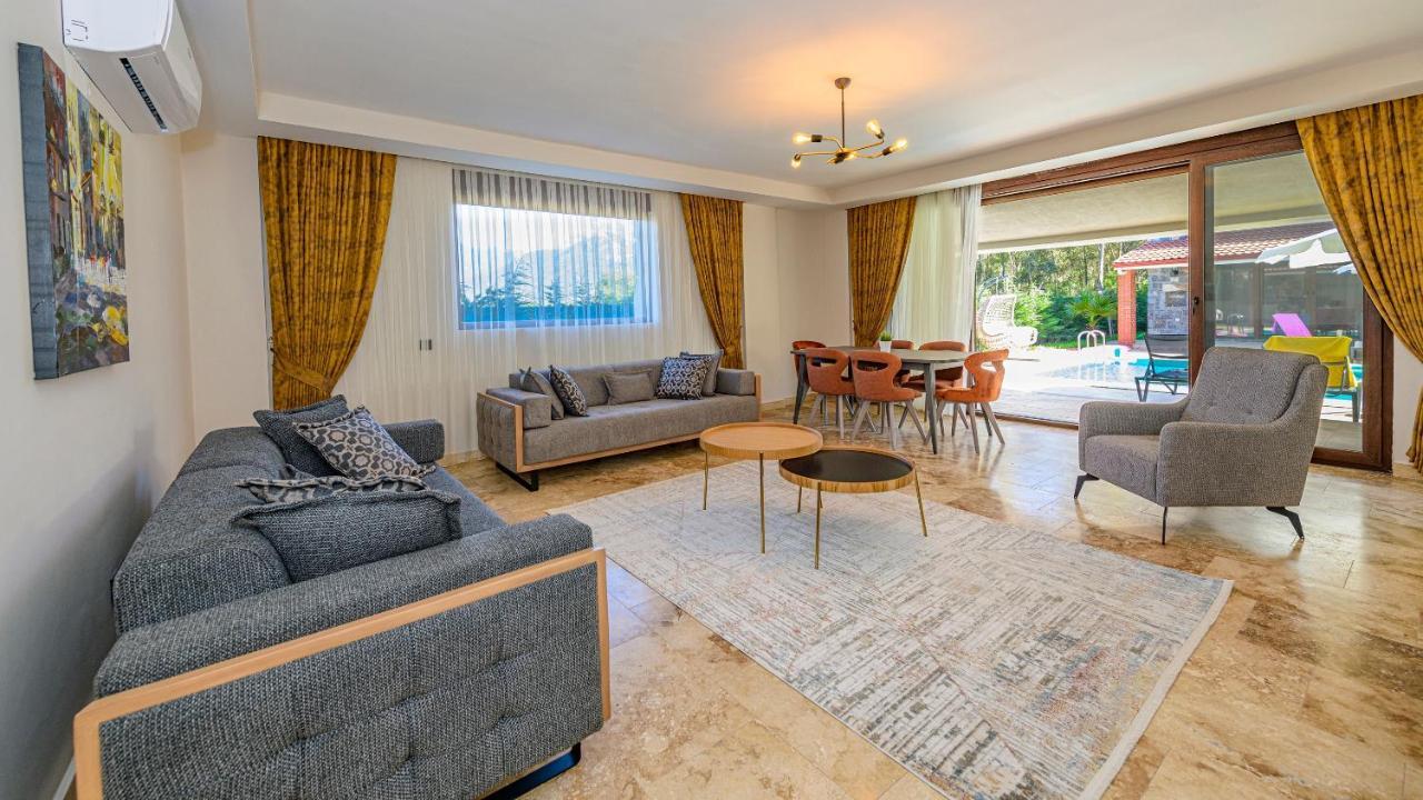 Huema - 6 Bedroom In Kayakoey Oeluedeniz Fethiye