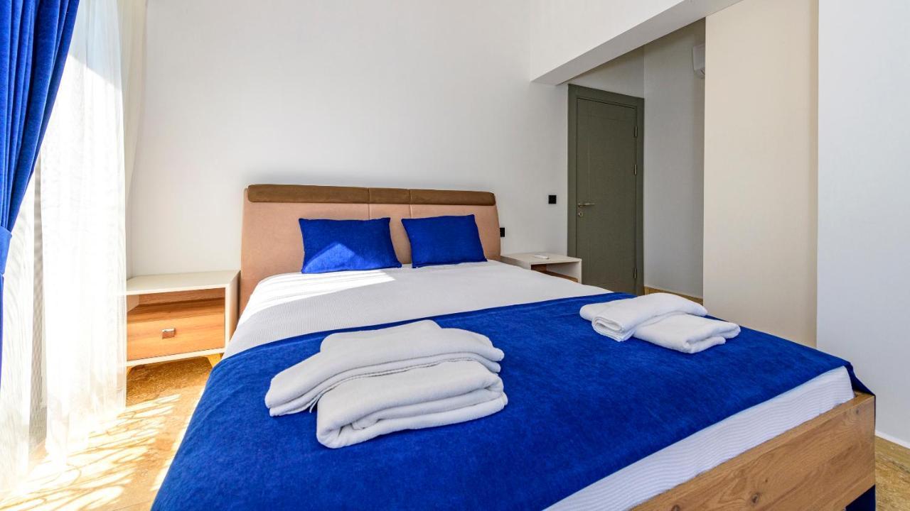 Huema - 6 Bedroom In Kayakoey Oeluedeniz Villa *