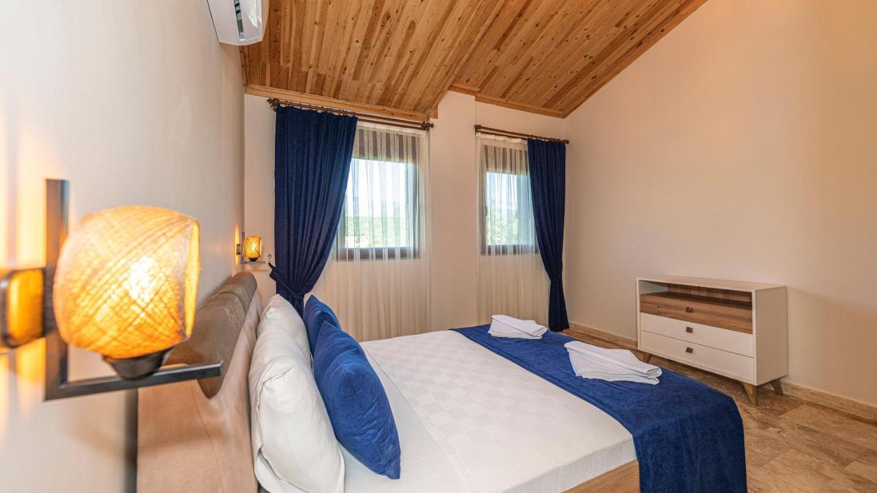 Villa Arzu - 3 Bedroom In Kayakoey Oeluedeniz Fethiye