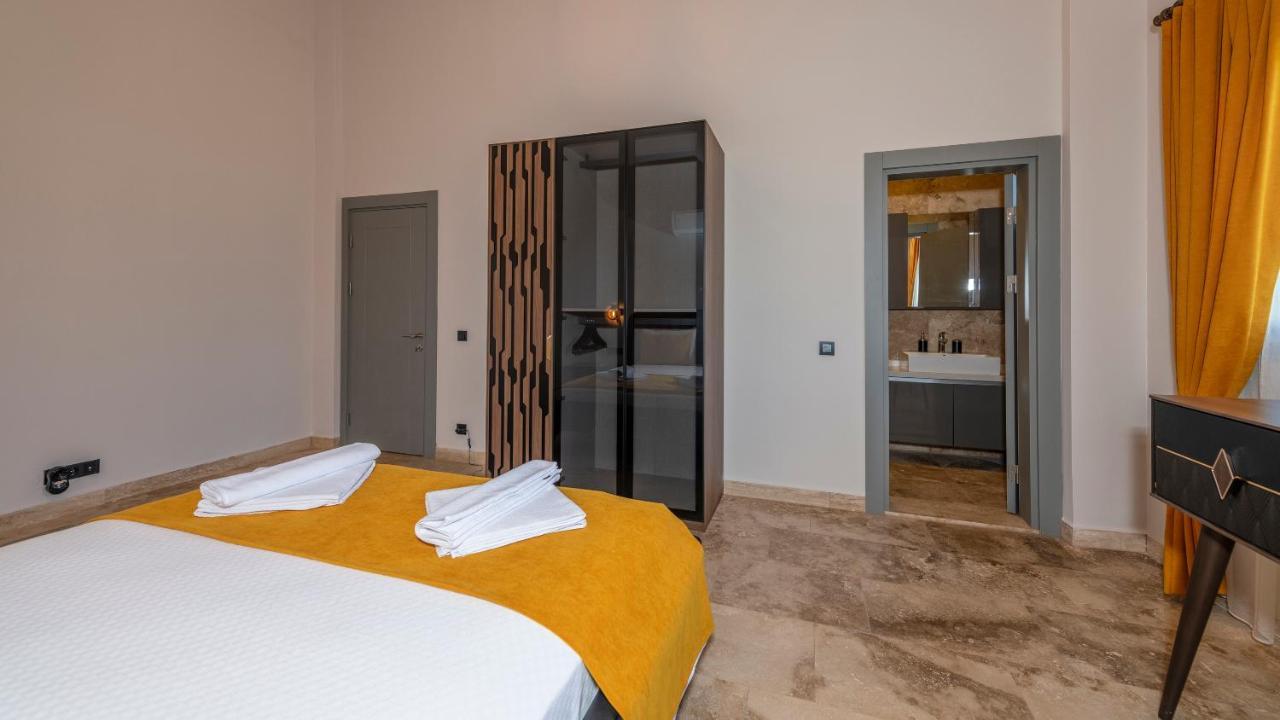 Arzu - 3 Bedroom In Kayakoey Oeluedeniz Villa *