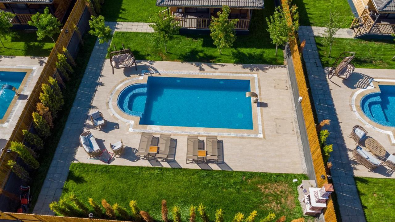 Cedrus 1-2-3-4-5 Villa