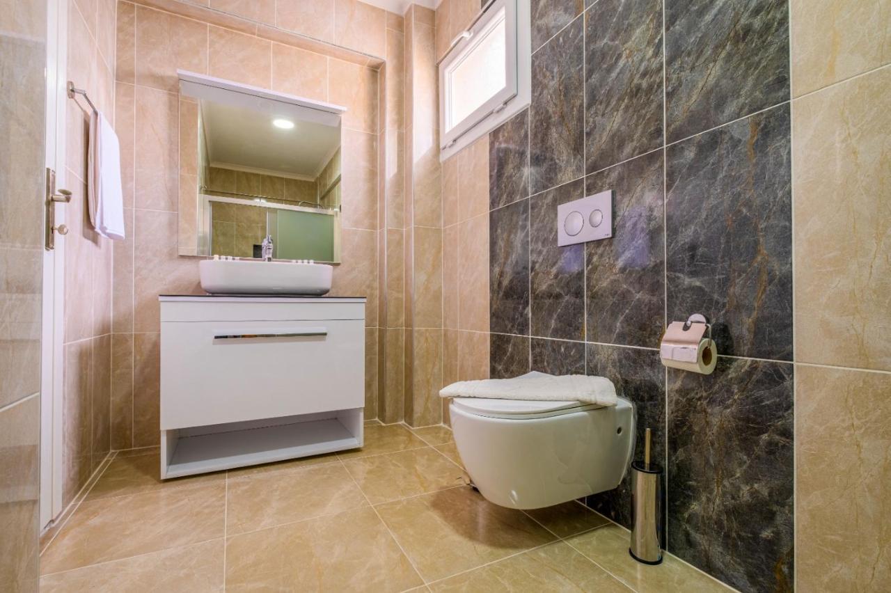 Villa Infinity Lily 1