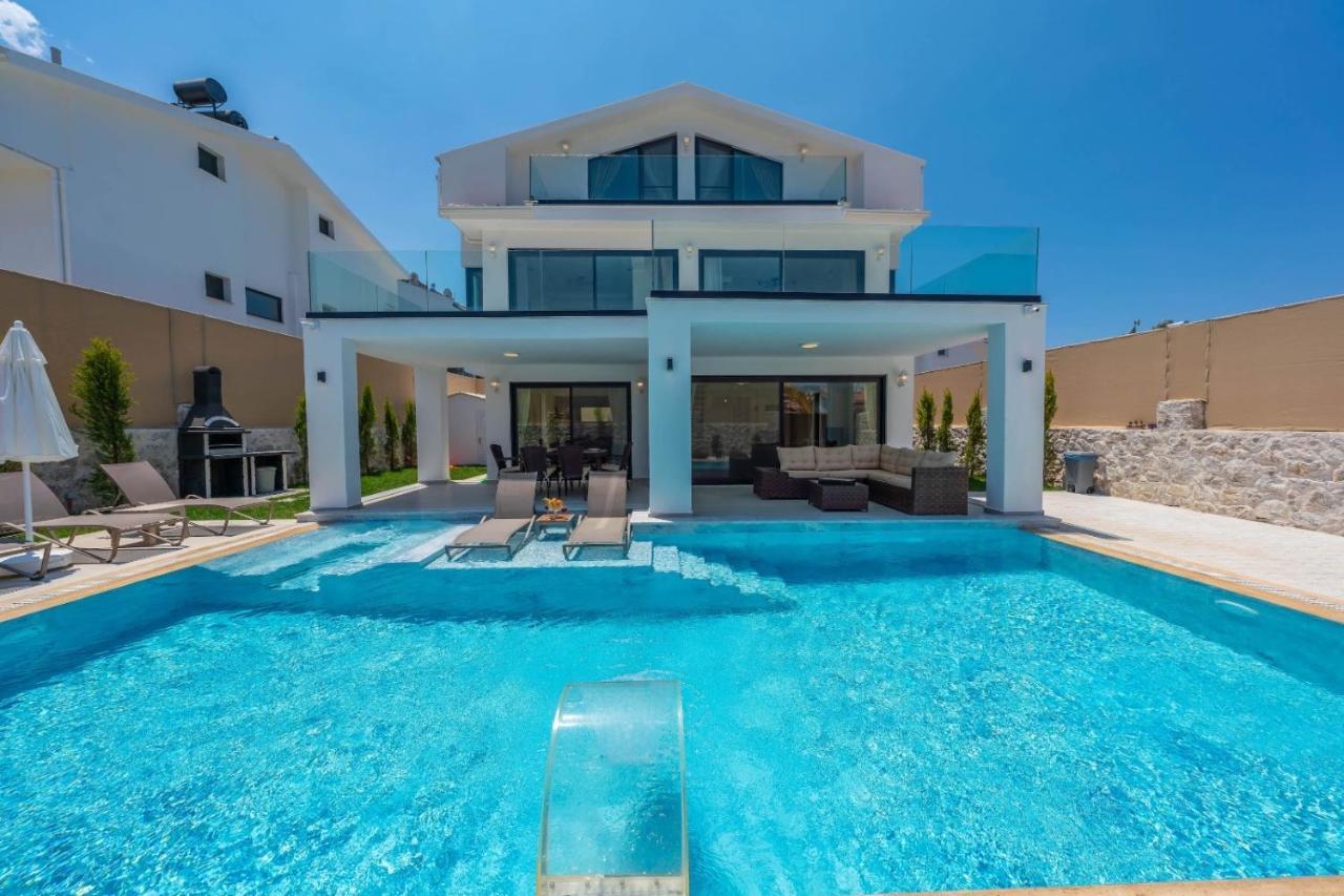La Marbella *