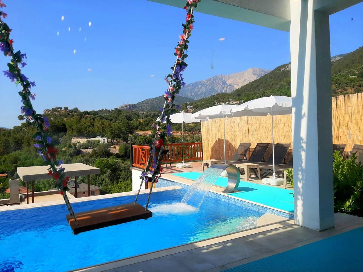 Rosy Sunset Villa *