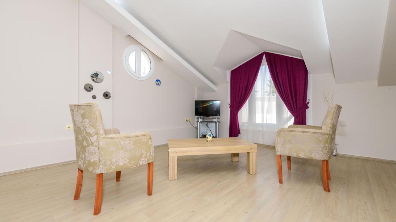 Musa - 5 Bedroom In Hisaronu Villa *