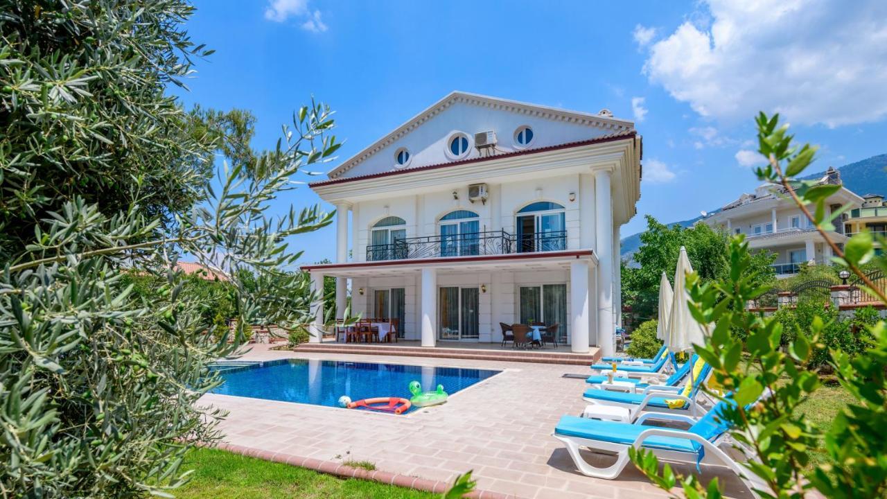Villa Musa - 5 Bedroom In Hisaronu *